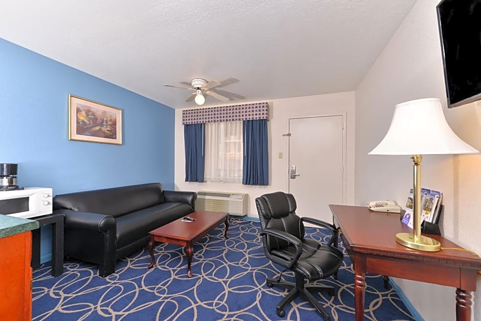 Americas Best Value Inn and Suites Houston/Northwest Brookhollow