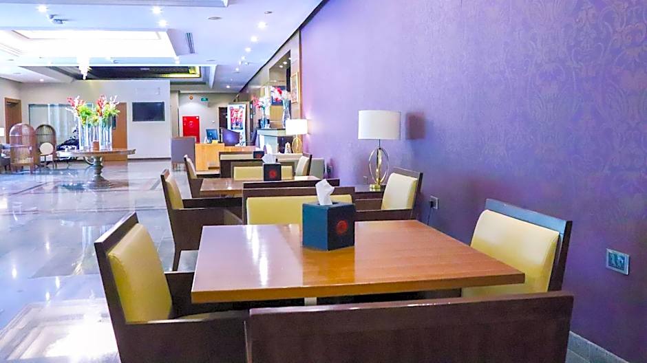 Ramee Guestline Hotel