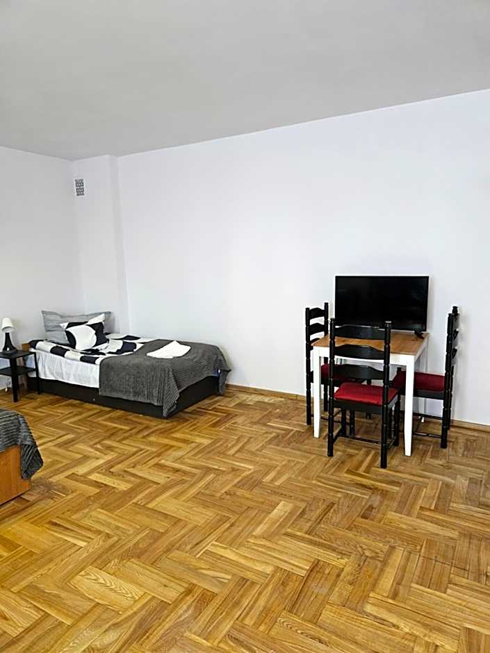 Hostel kamelarny dla seniorow z celodobowa opieka Wera