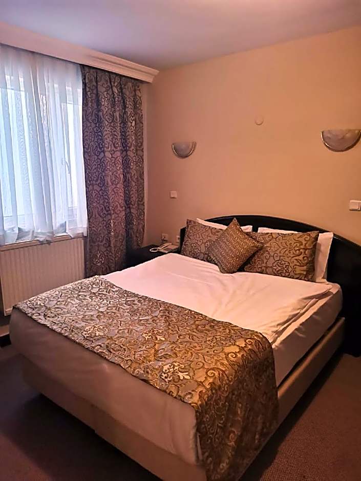 Genç Yazıcı Hotel Uludağ