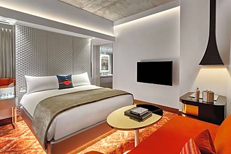 King Room with Partial Mountain View