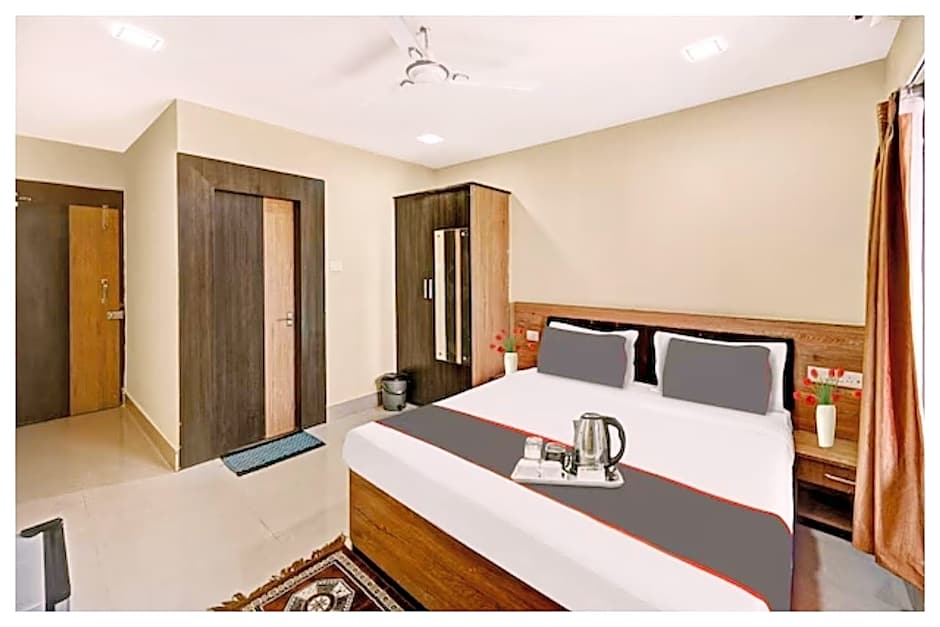Goroomgo Moonlight Guest House Bhubaneswar