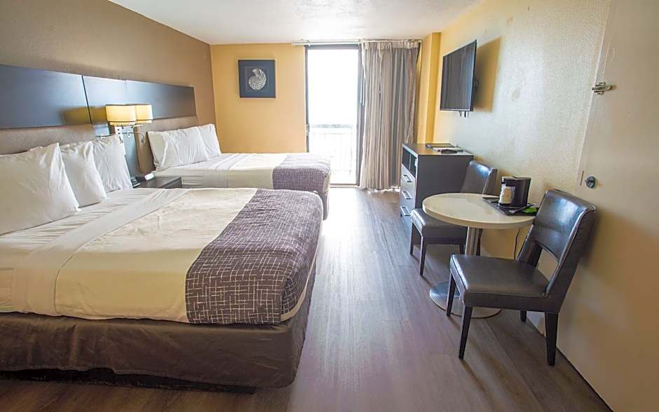 Photo 1 of 1 of 2 Double Beds, Ocean front, Balcony