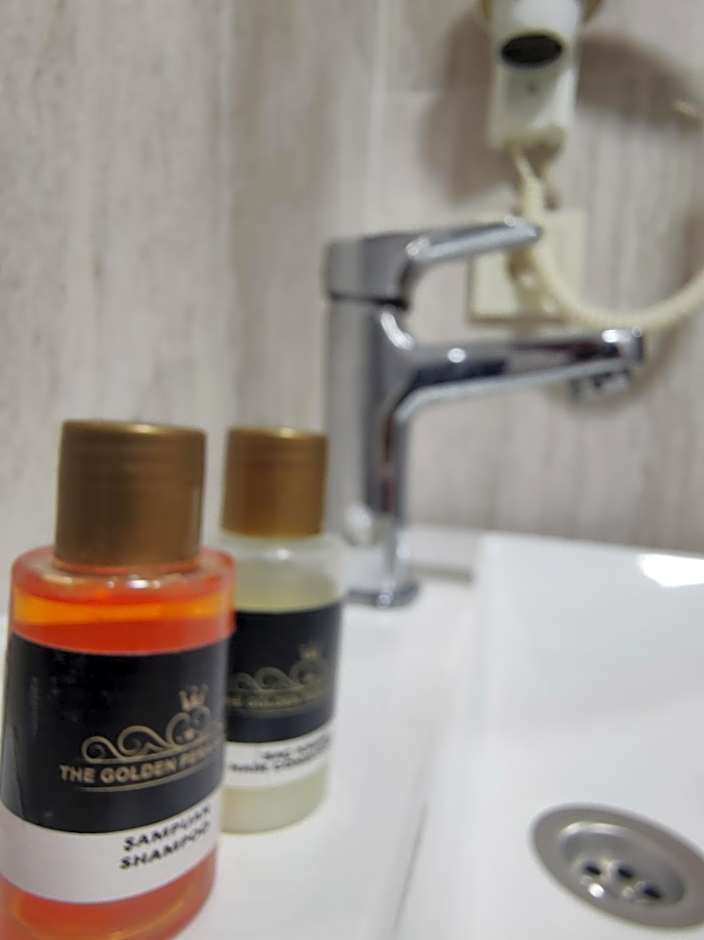 The Golden Pera's Hotel & Spa