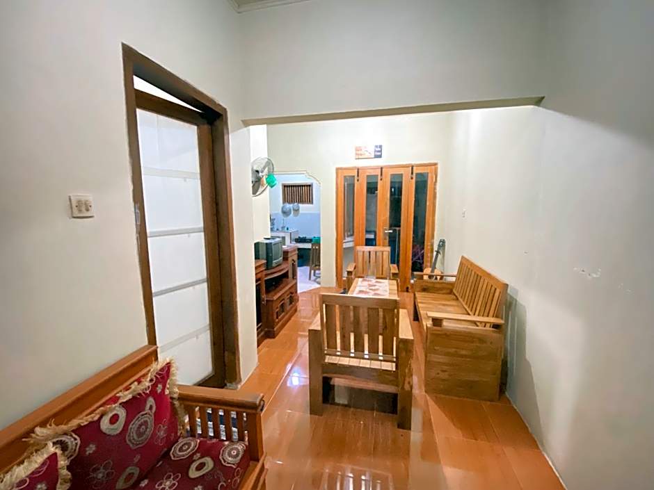 Sadewa homestay batukaras