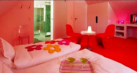 Double Room Pop Art