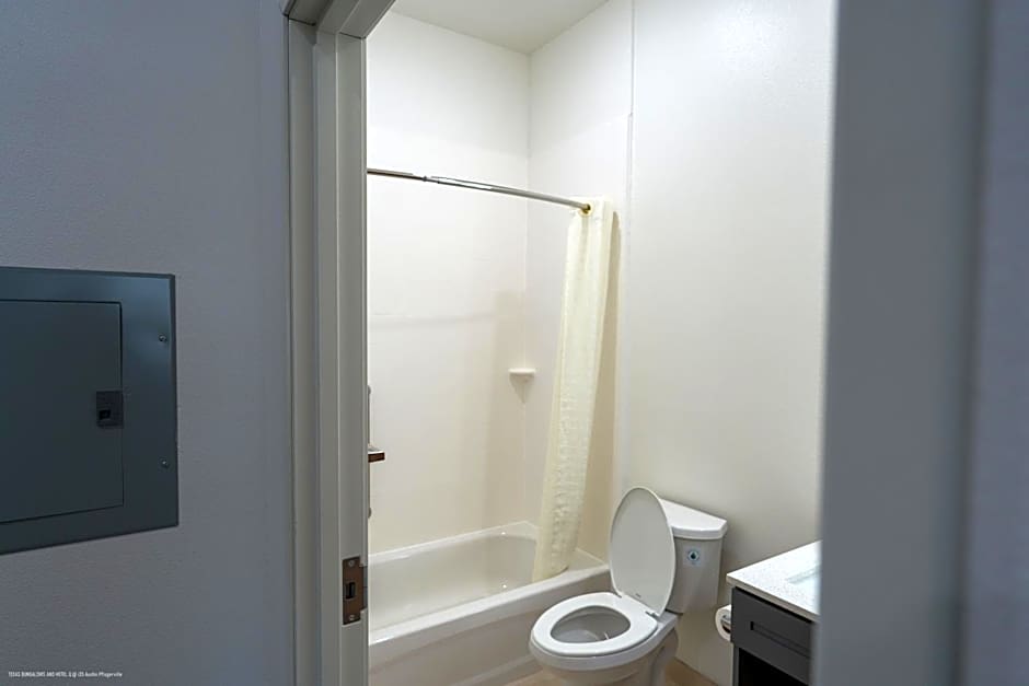 Texas Bungalows Hotel and Hotel Que at i35 Austin Pflugerville