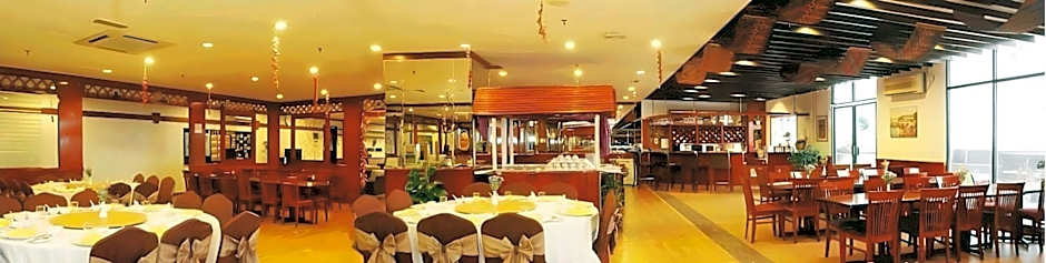 Mayres Hotel