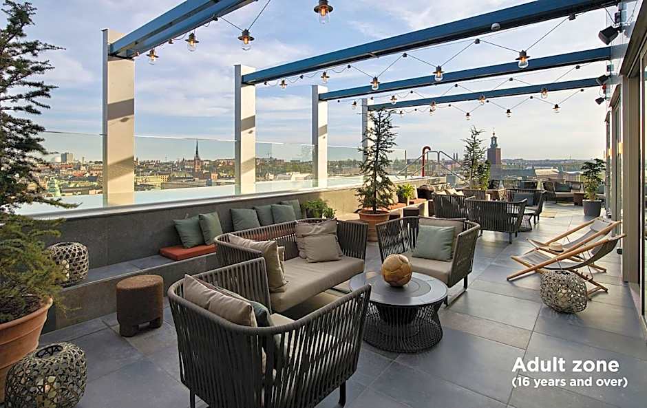 Downtown Camper by Scandic