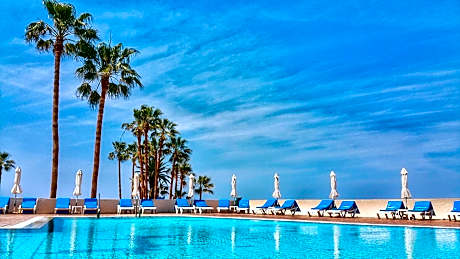 Cynthiana Beach Hotel