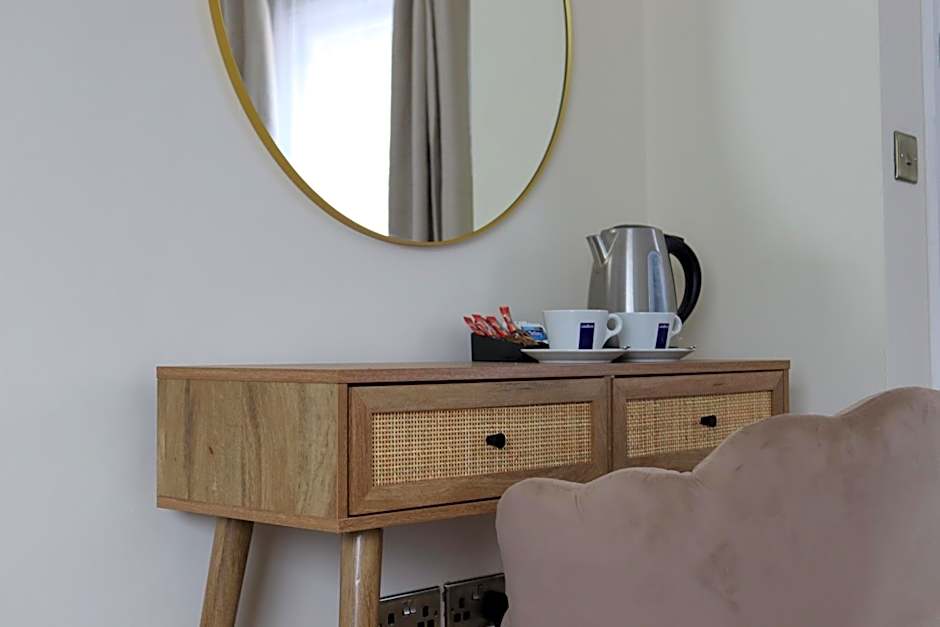 Orange Grove Hotel & Gardens