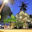 Combo Beach Hotel Samui