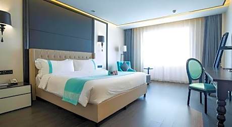 Xana Hotelle Jinan Daminghu North Gate