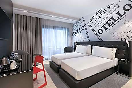 Deluxe Side Seaview Twin