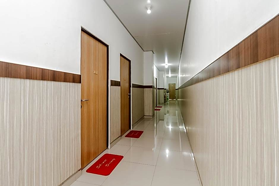 RedDoorz Syariah near RSU Suaka Insan Banjarmasin