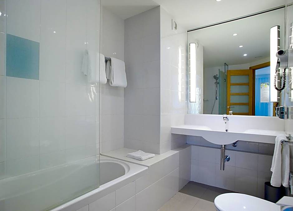 Novotel Macon Nord Autoroute du Soleil