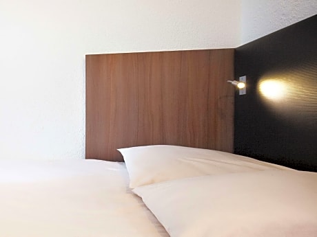 Standard Room with 1 single bed