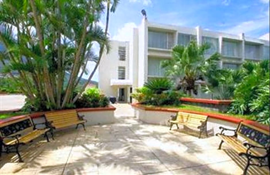 Plaza Hotel and Suites