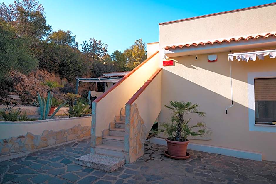 Villa Bella Salmagi - Surya Sardinia Holidays & Yoga