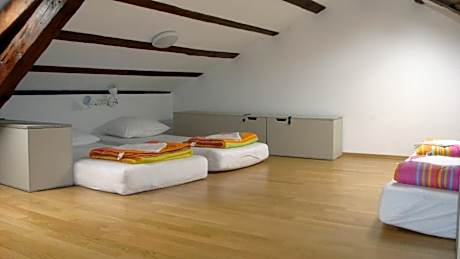 Bunk Bed in 5-Bed Mixed Dormitory Room - Attic