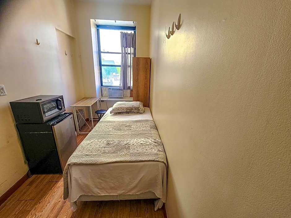 West 30th Street Guest House