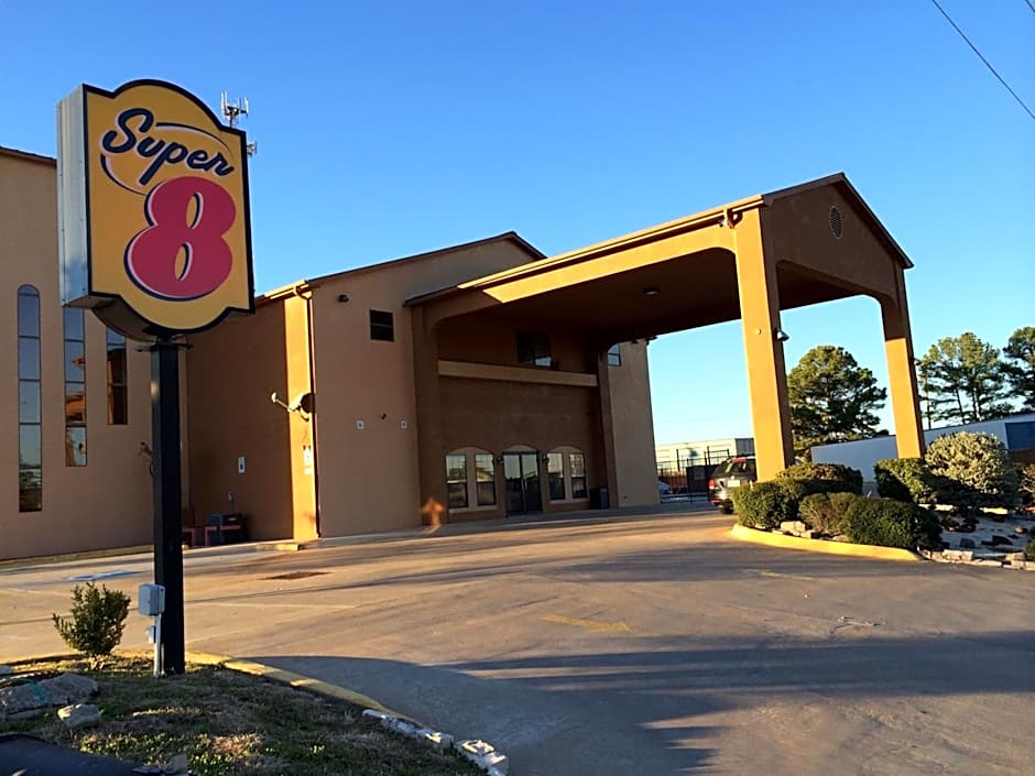 Super 8 by Wyndham Bastrop TX