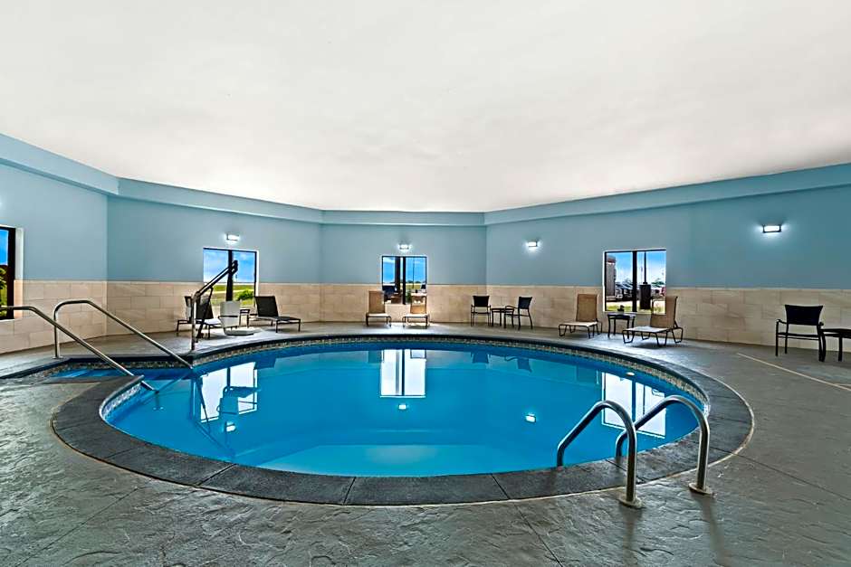Holiday Inn Express & Suites Perry By IHG
