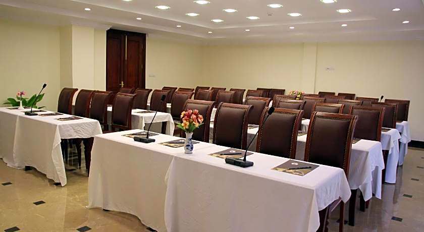 Phasouk Vien Chantra Hotel