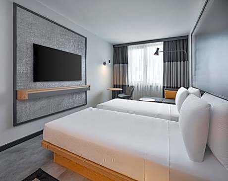 Superior Twin Room with Courtyard View