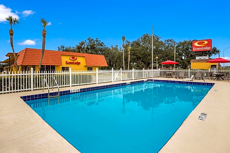 Econo Lodge Live Oak
