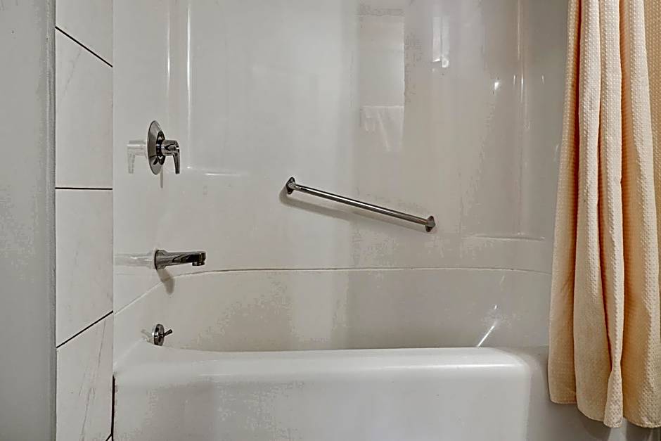 Hotel Bethel - Fort MacLeod, AB