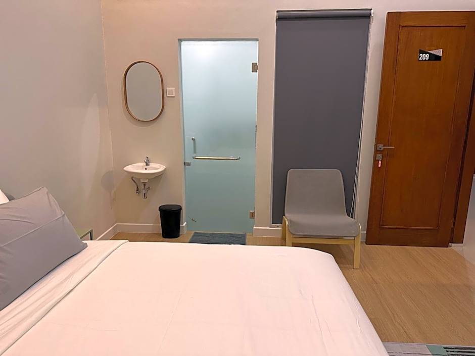 Cendhani Raras Gallery