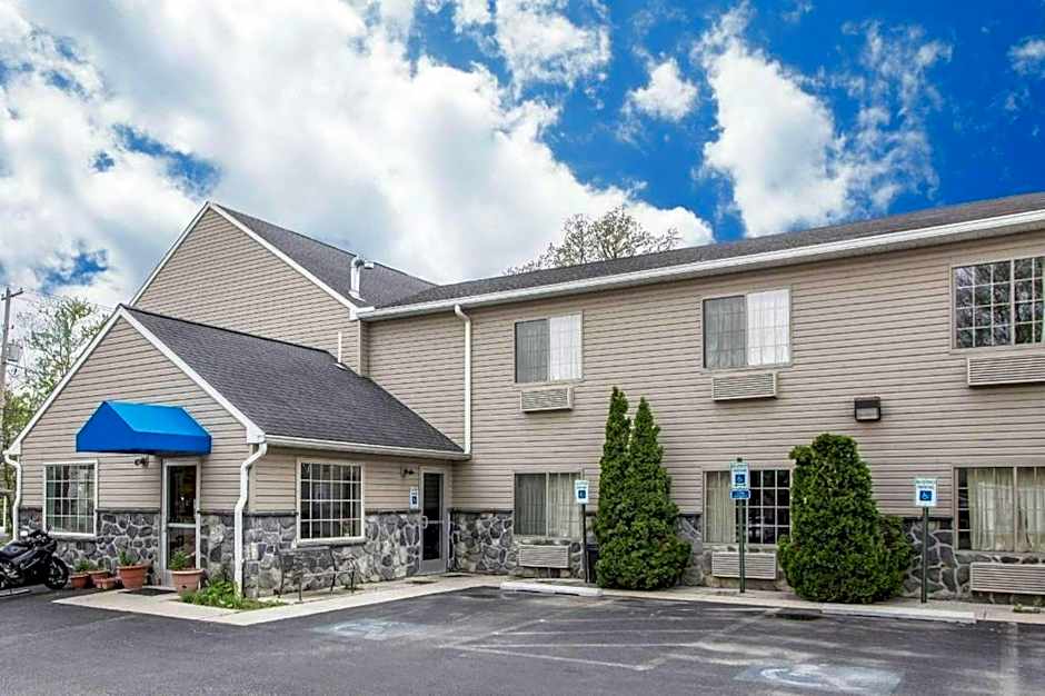 Passport Inn Paradise PA
