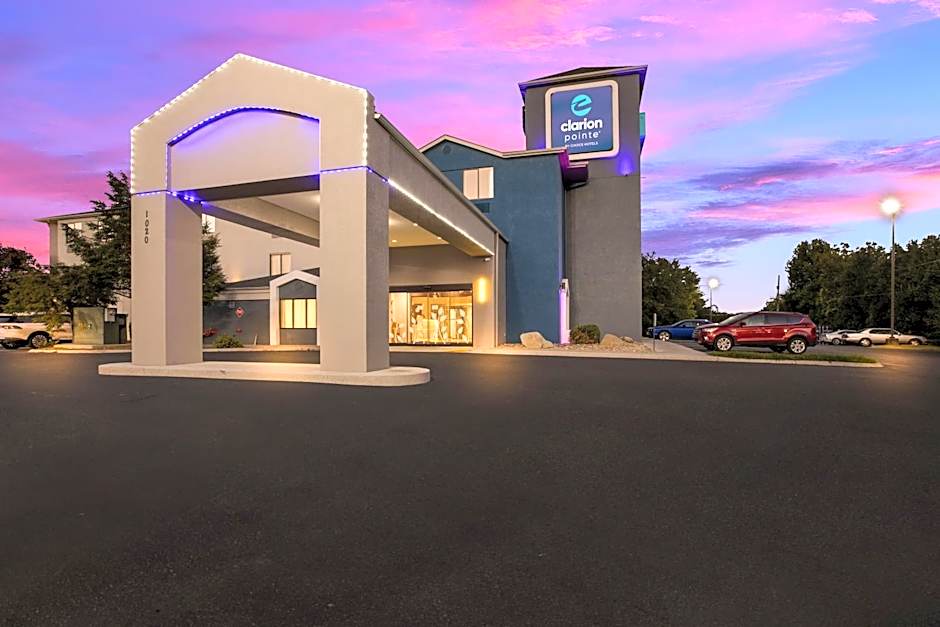 Clarion Pointe Sevierville-Pigeon Forge