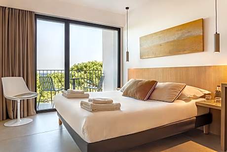 Double Room with Balcony - Sea View