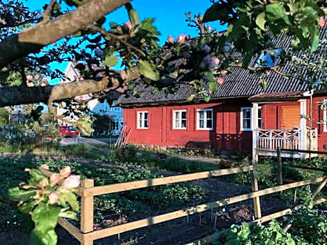 Ängaröds Gård