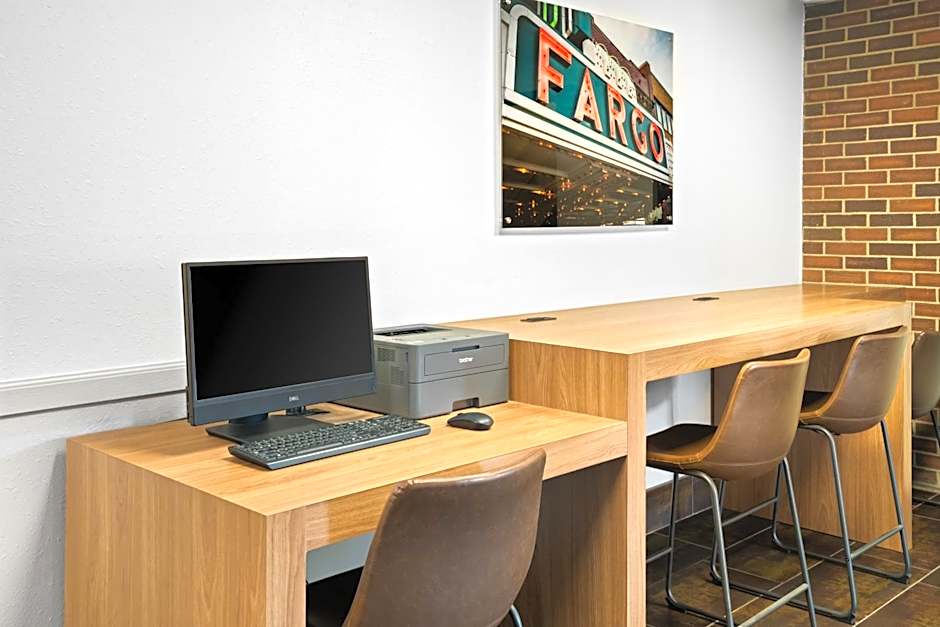 Fargo Inn and Suites