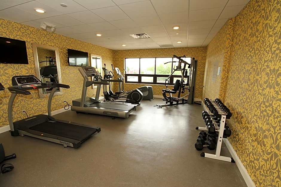 Holiday Inn Express Janesville-I-90 & US Highway 14 By IHG