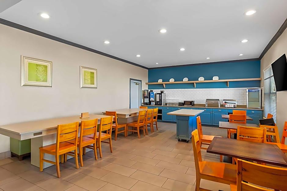 Sonesta Essential IAH Airport JFK Boulevard - Newly Renovated