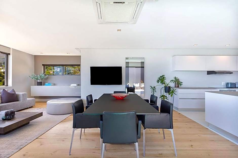 Amara 2 -Designer Penthouse with Solar Power