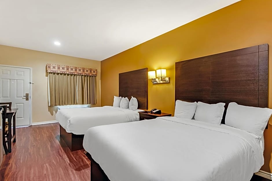 Americas Best Value Inn Houston at FM 529