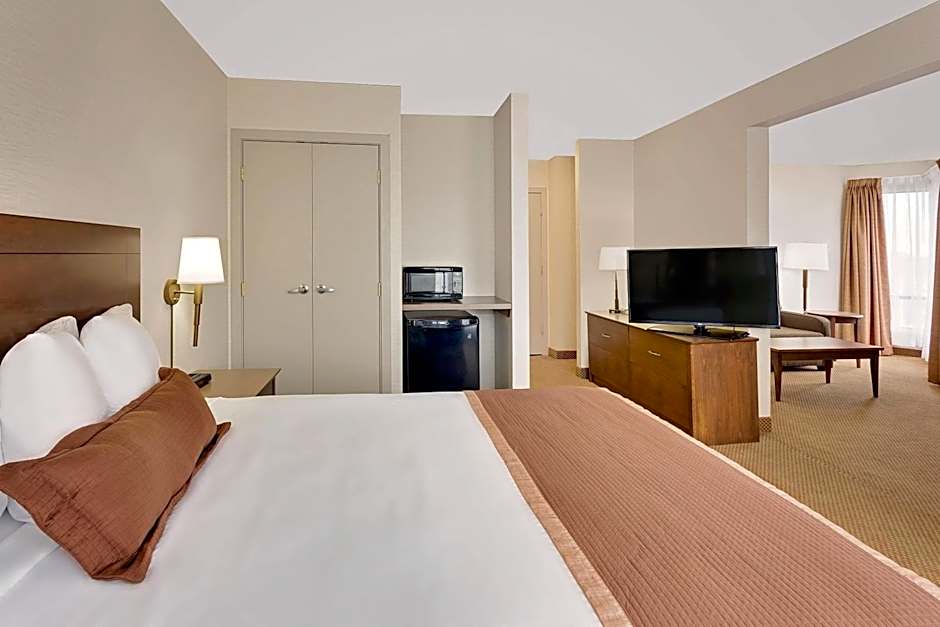 Ramada by Wyndham Kamloops