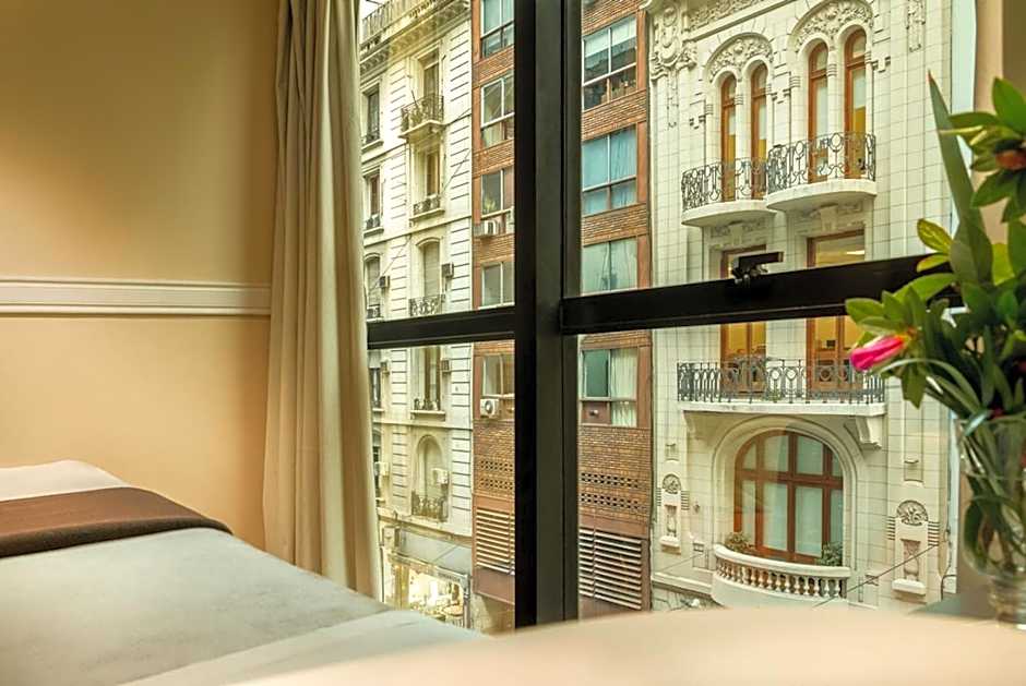 Up Viamonte Hotel