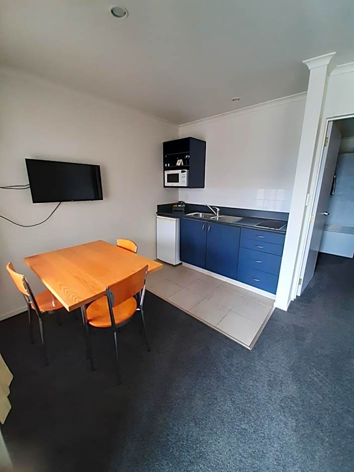 Claremonte Motor Lodge