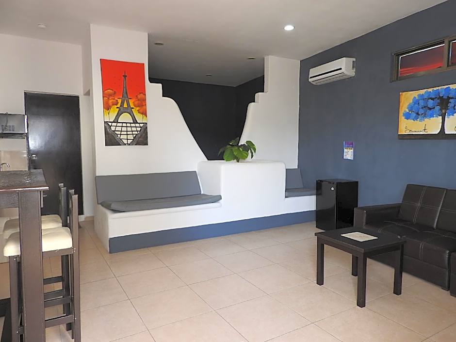 Easy Hotel