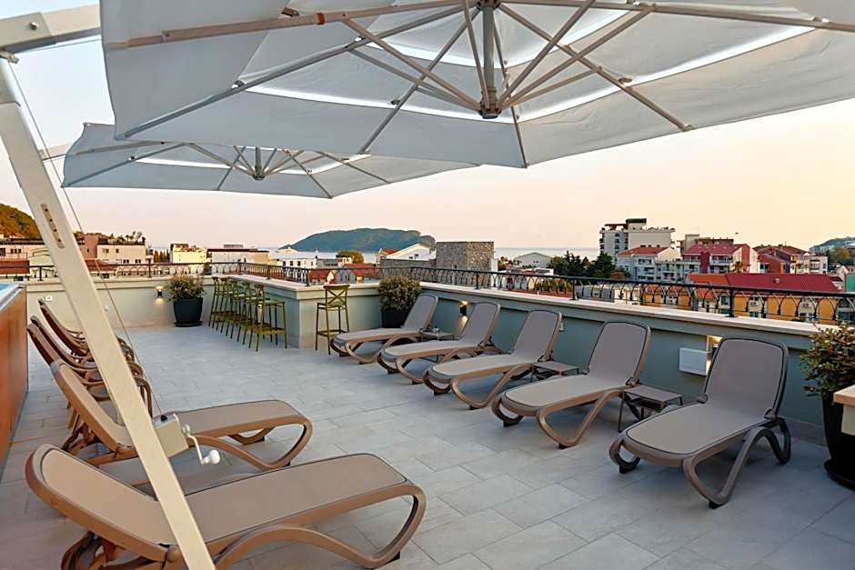 Hotel Diplomat by Aycon