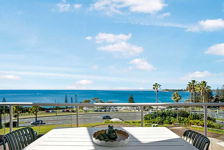 Alexandra on the Pacific Resort