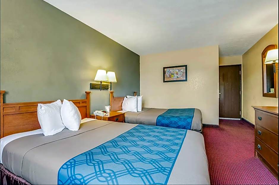 Photo 1 of 1 of 2 Double Beds, Nonsmoking
