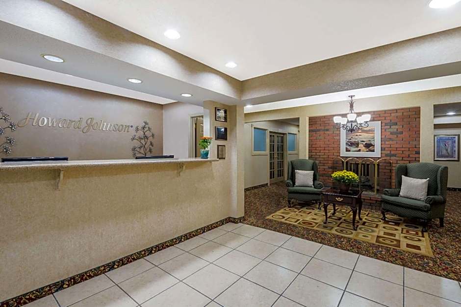 Howard Johnson by Wyndham Springfield