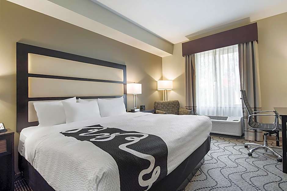 La Quinta Inn & Suites by Wyndham Auburn